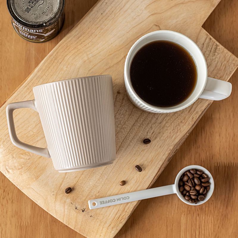 1Pc 500ml Embossed Ceramic Mil - Coffee Equipment Gift recension och pris